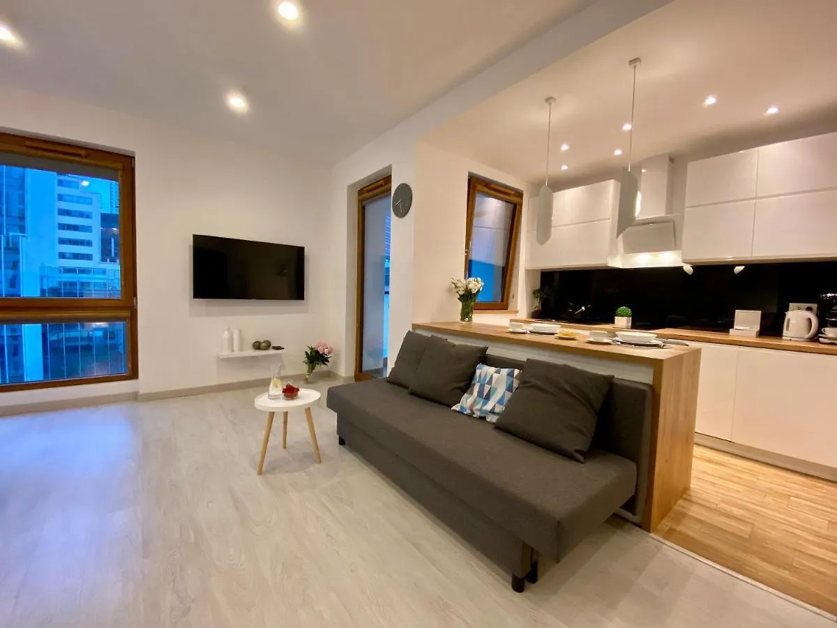 Living Point Residence Center Варшава 0*,